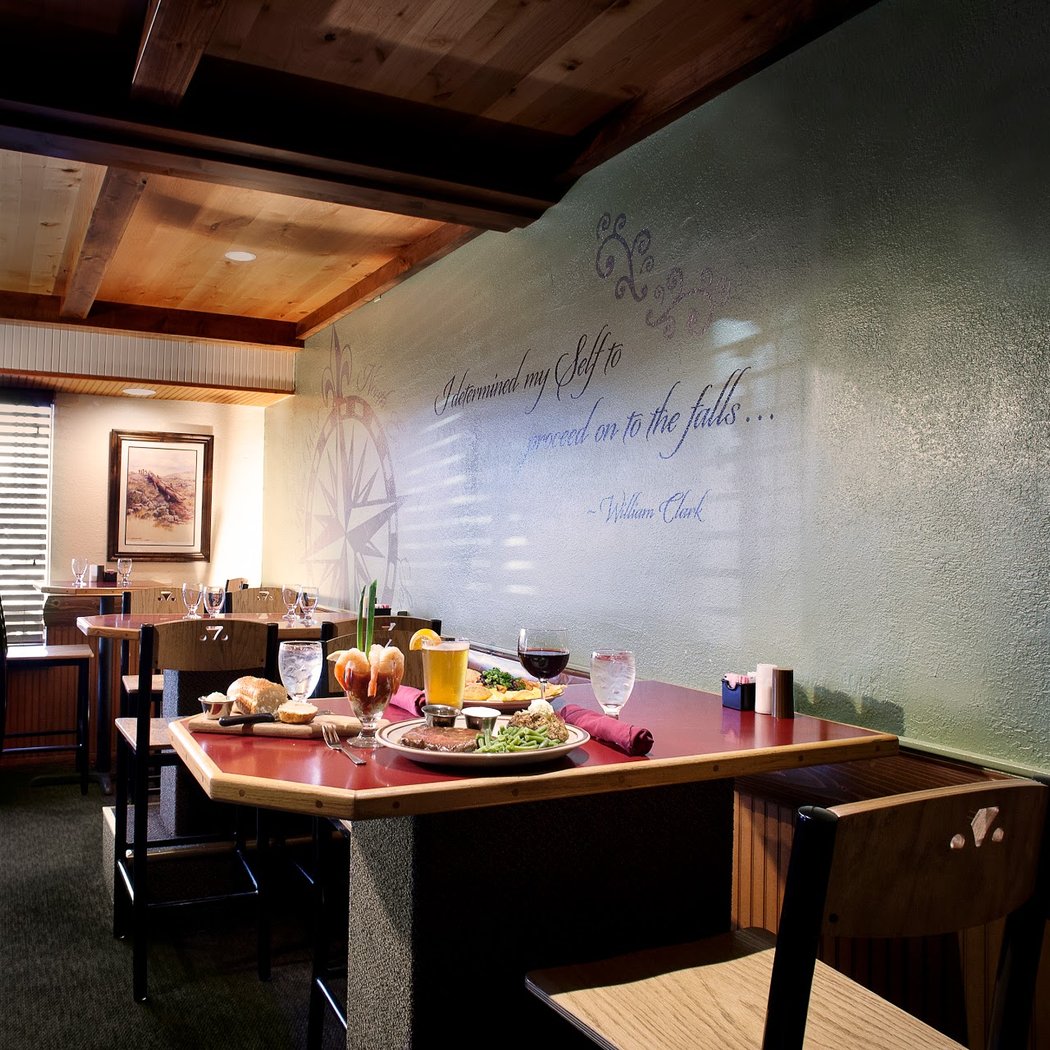 Clark & Lewie's Restaurant 3